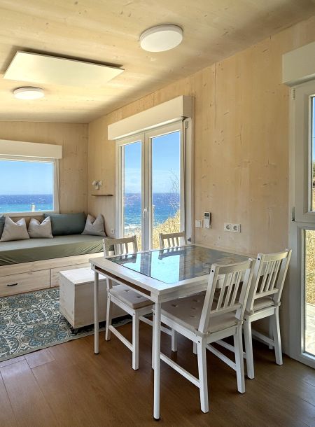 Tinyhouse with graet seaview from the livingroom